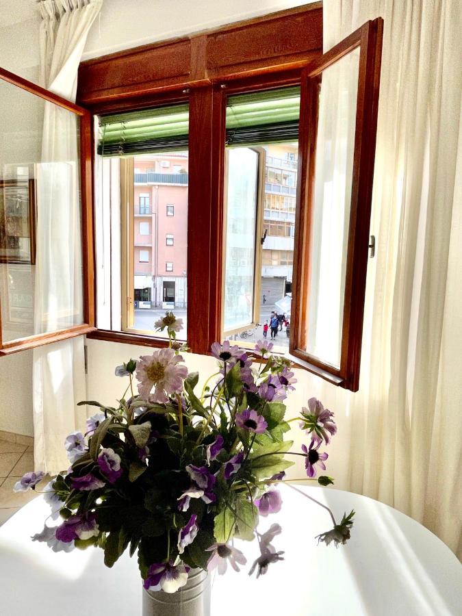 Piazza Italia Charming Sea Apartments Chioggia Exterior photo