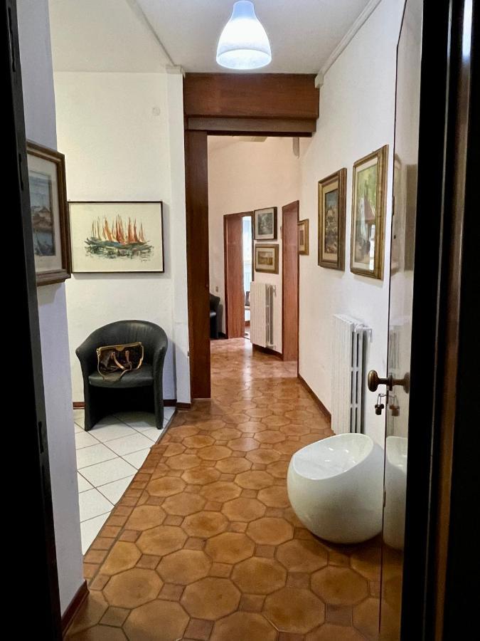 Piazza Italia Charming Sea Apartments Chioggia Exterior photo