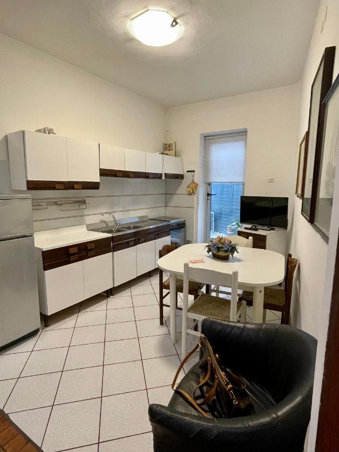 Piazza Italia Charming Sea Apartments Chioggia Exterior photo